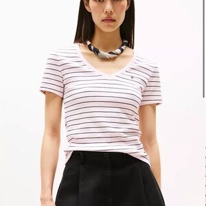 Tommy Hilfiger Women's Pink and Black Striped V-Neck Tee